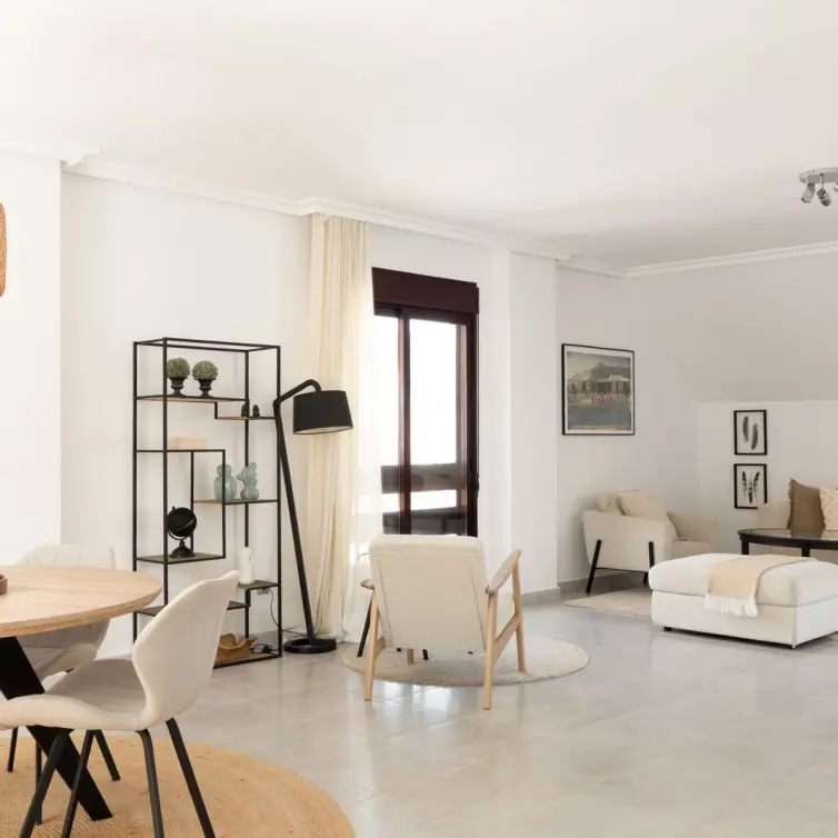 Venta de ático dúplex en Nueva Andalucía