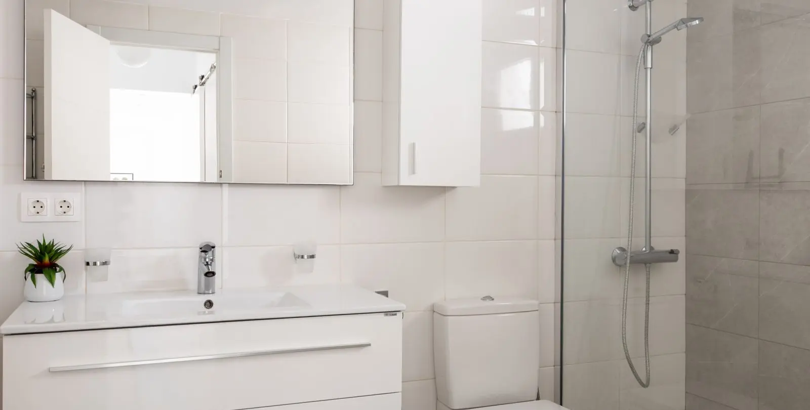 Venta de ático dúplex en Nueva Andalucía 12