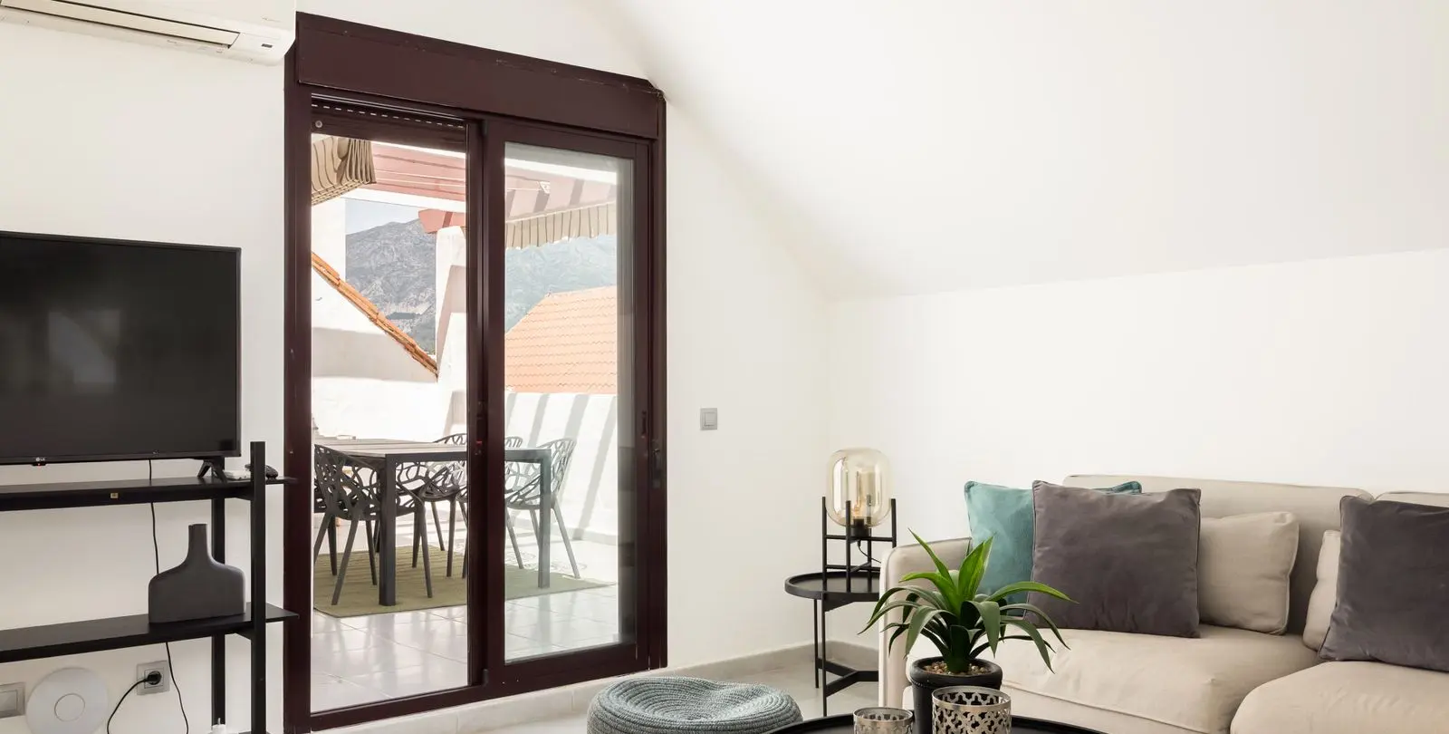 Venta de ático dúplex en Nueva Andalucía 14