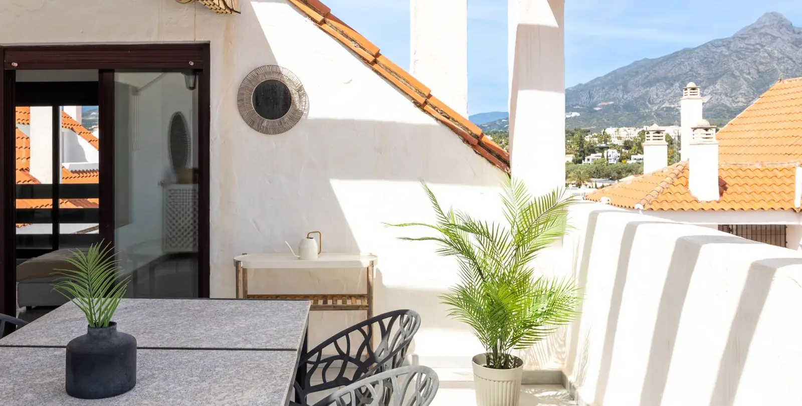 Venta de ático dúplex en Nueva Andalucía 19