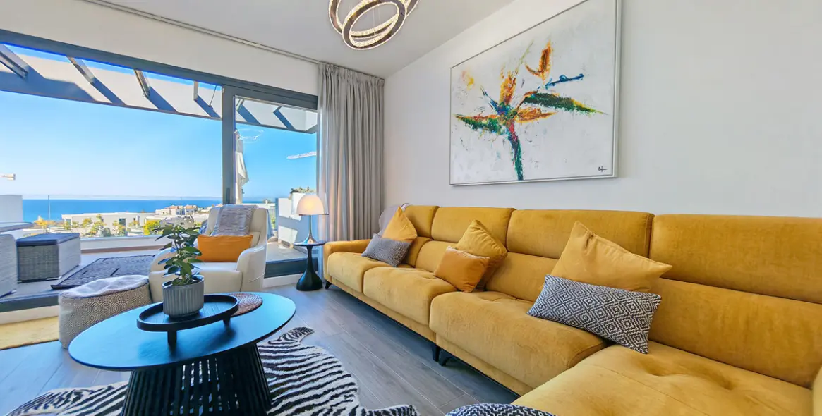 Sale of penthouse in Cabopino 1
