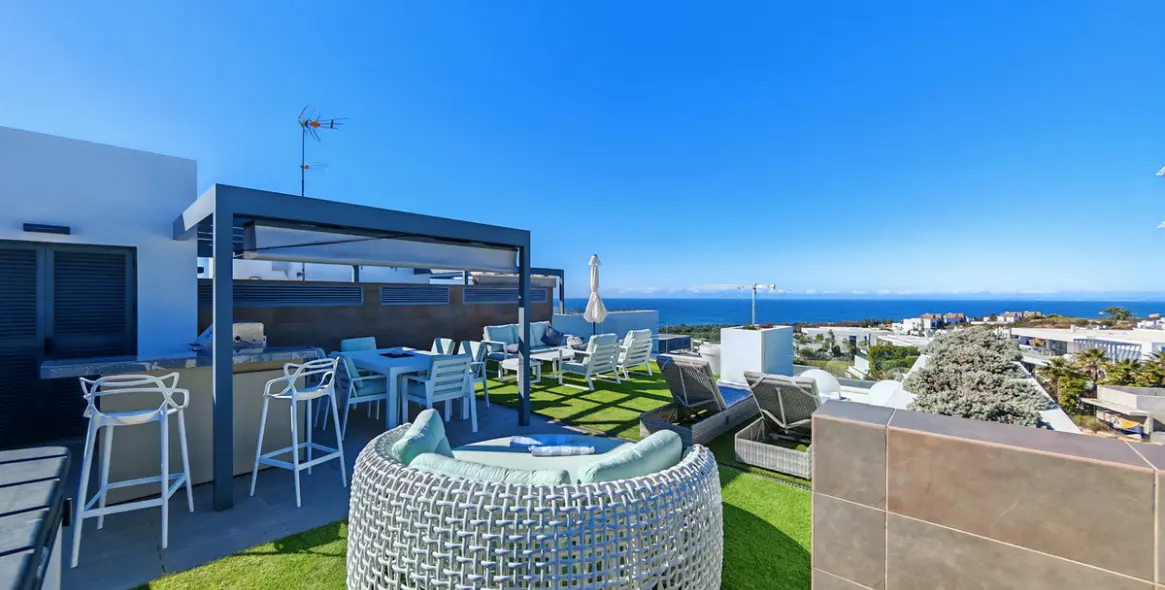 Sale of penthouse in Cabopino 2