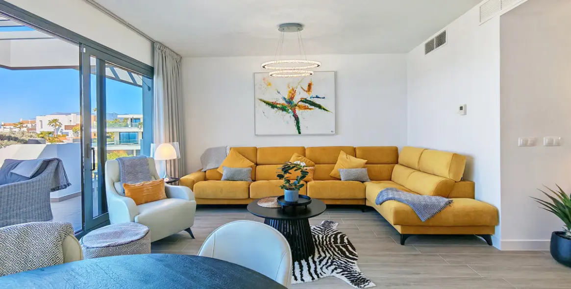 Sale of penthouse in Cabopino 3
