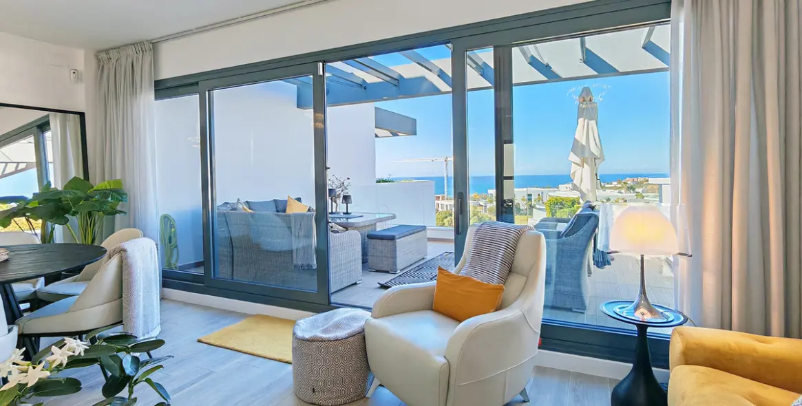 Sale of penthouse in Cabopino 4