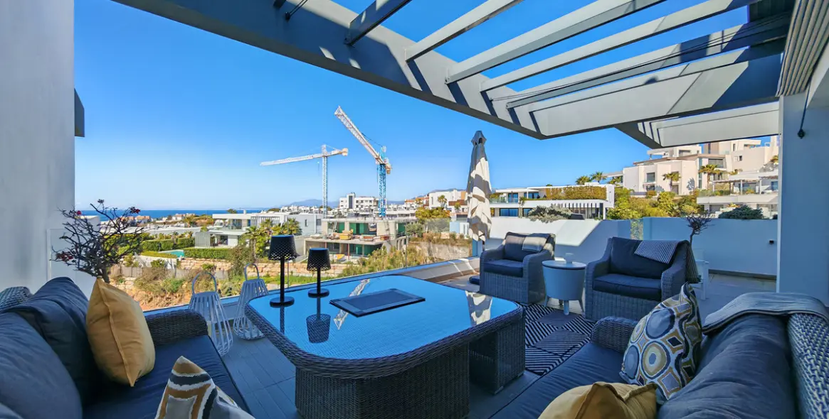 Sale of penthouse in Cabopino 7