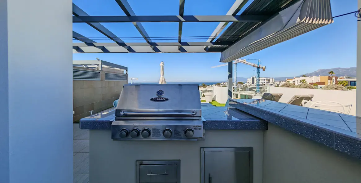 Sale of penthouse in Cabopino 23
