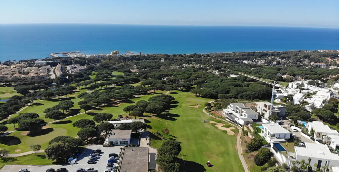 Sale of penthouse in Cabopino 27