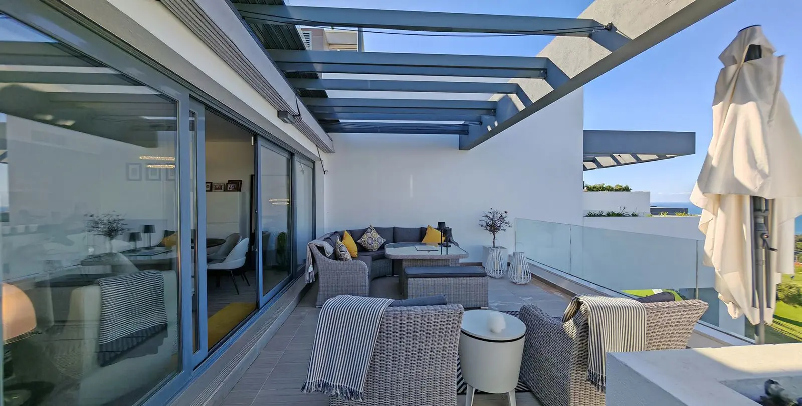 Sale of penthouse in Cabopino 7