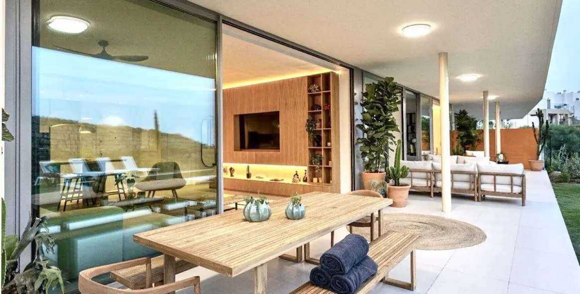 Venta de apartamento en planta baja en Higueron 2