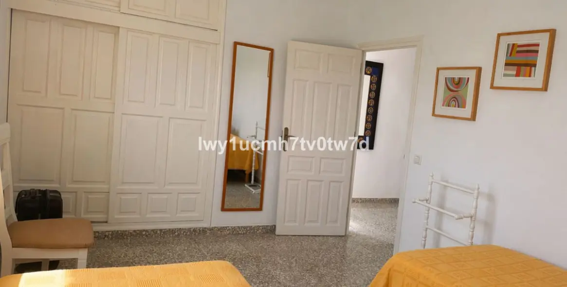 Sale of detached villa in Churriana 8