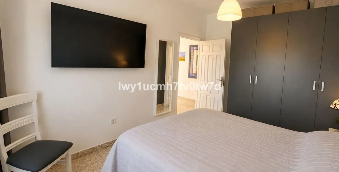 Sale of detached villa in Churriana 11