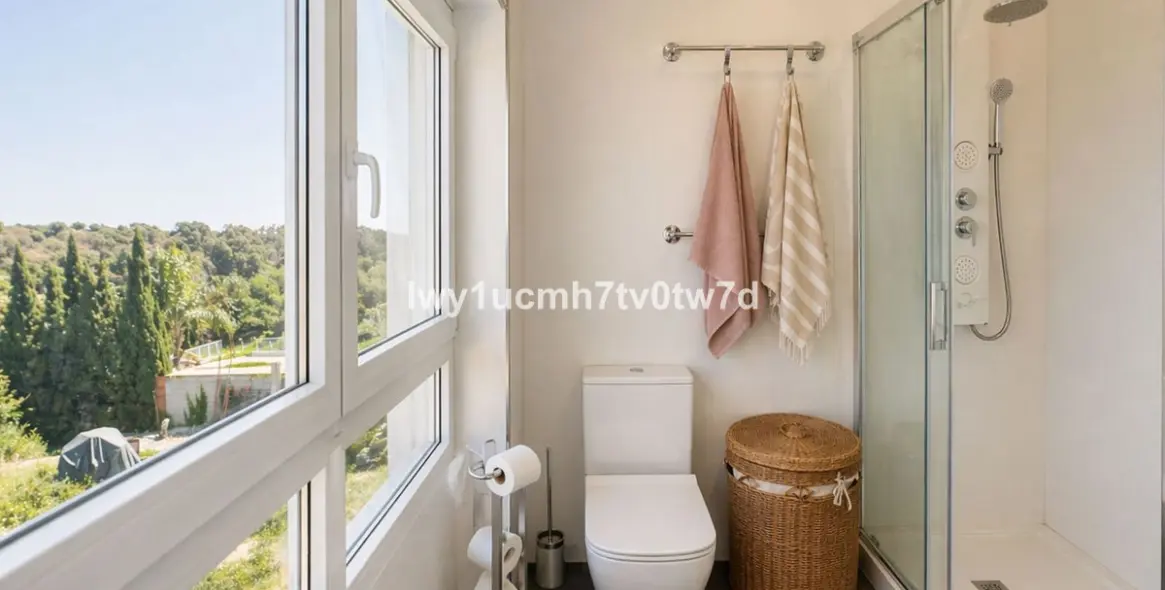 Sale of detached villa in Churriana 17