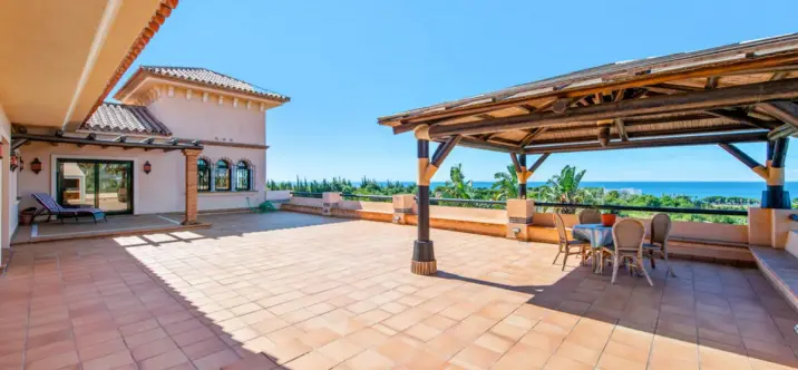 Venta de villa independiente en Estepona 0