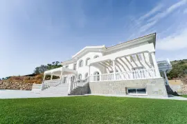 Image 12 thumb