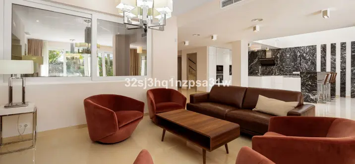 Продажа апартаментов на первом этаже в Marbella 4