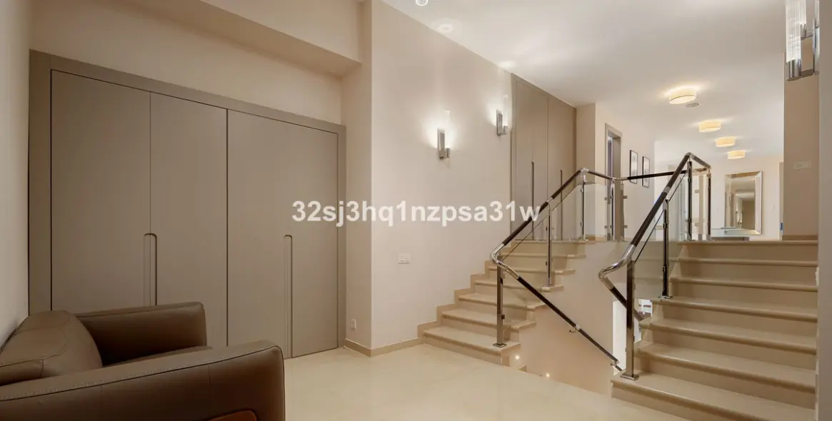 Продажа апартаментов на первом этаже в Marbella 11