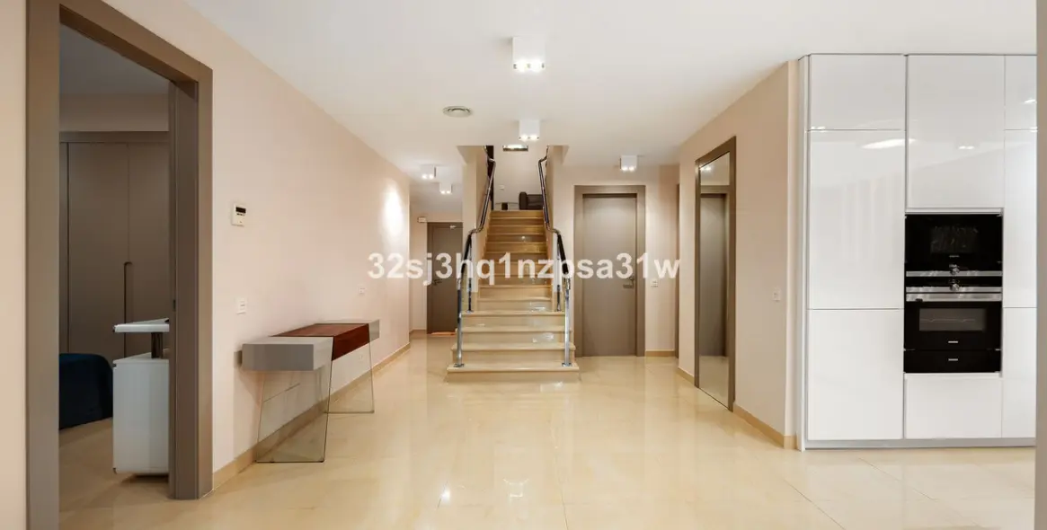 Продажа апартаментов на первом этаже в Marbella 12