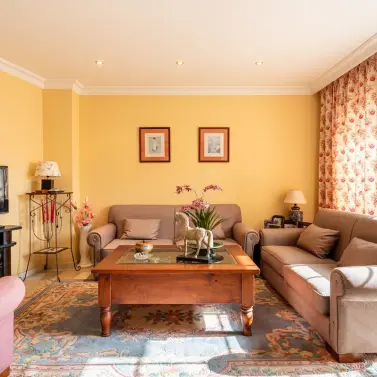 Venta de villa independiente en Nueva Andalucía