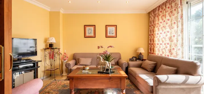 Venta de villa independiente en Nueva Andalucía 3