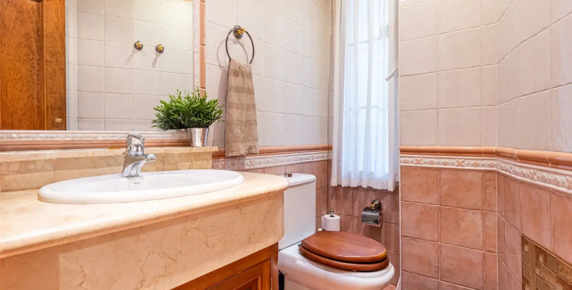 Venta de villa independiente en Nueva Andalucía 5