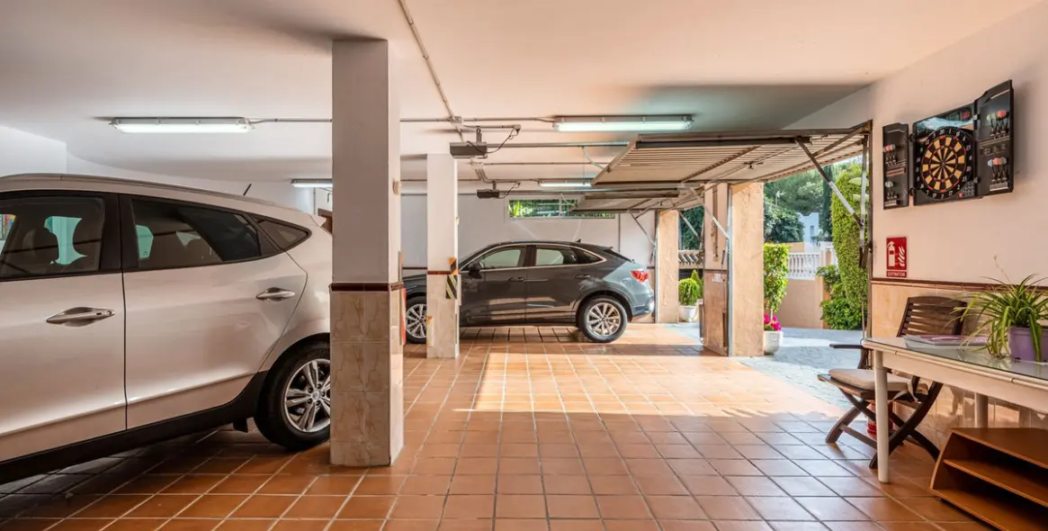 Venta de villa independiente en Nueva Andalucía 26