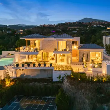 Продажа  отдельно стоящей виллы в Benahavís