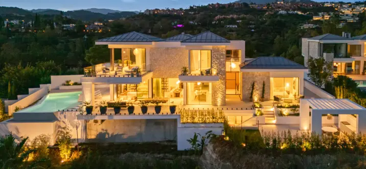 Продажа  отдельно стоящей виллы в Benahavís 1