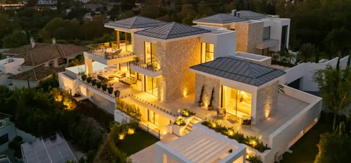 Продажа  отдельно стоящей виллы в Benahavís 2