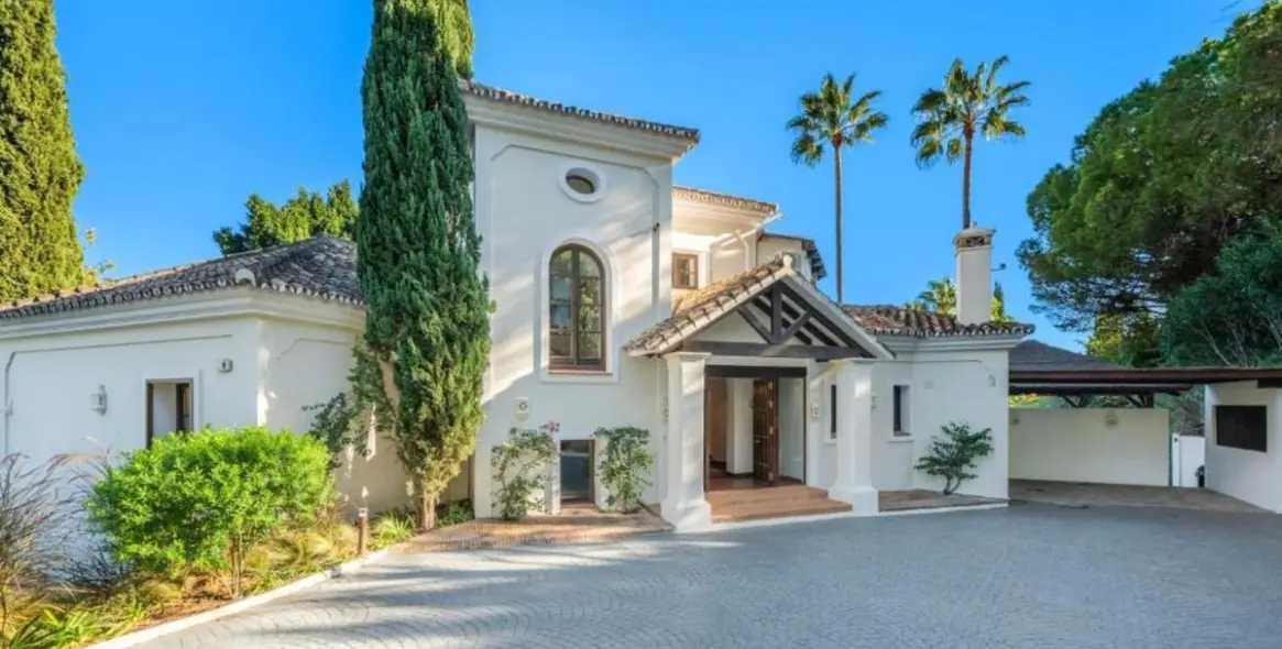 Продажа  отдельно стоящей виллы в La Zagaleta 1