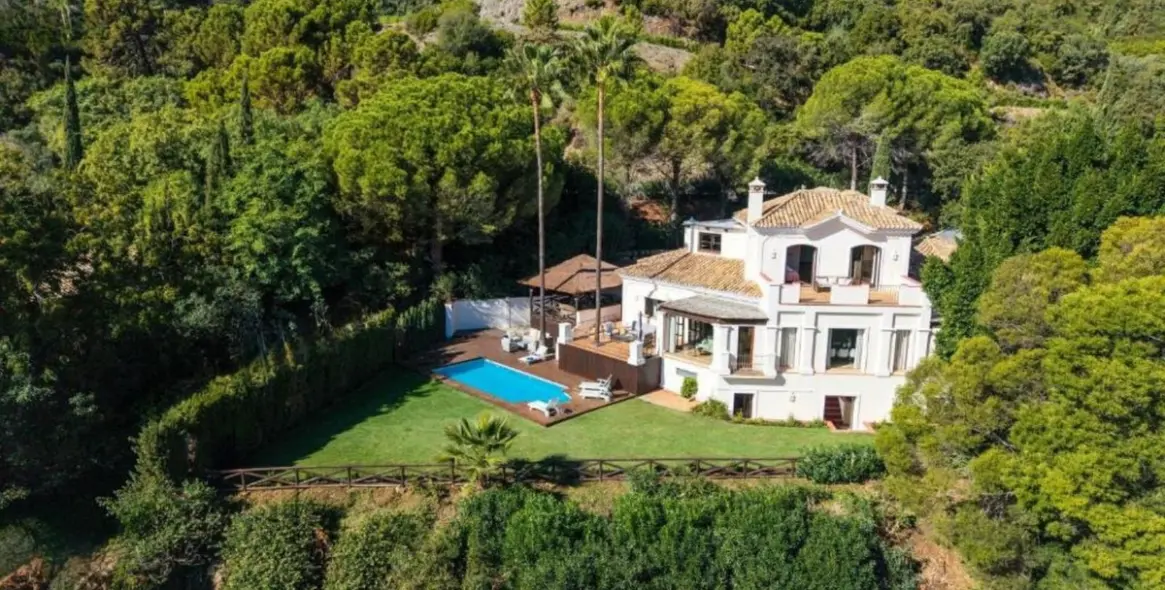 Продажа  отдельно стоящей виллы в La Zagaleta 2