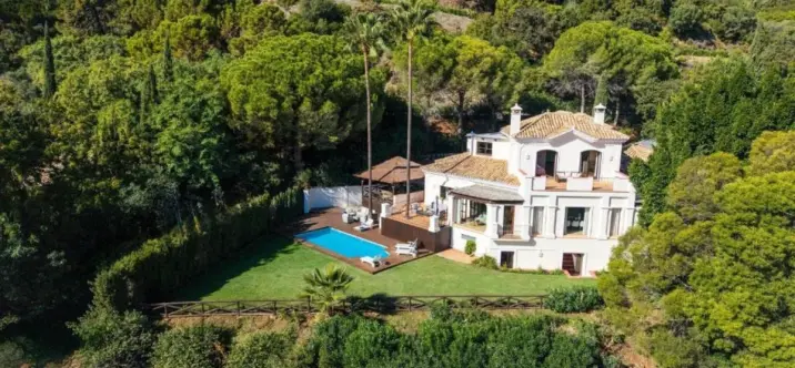 Продажа  отдельно стоящей виллы в La Zagaleta 1