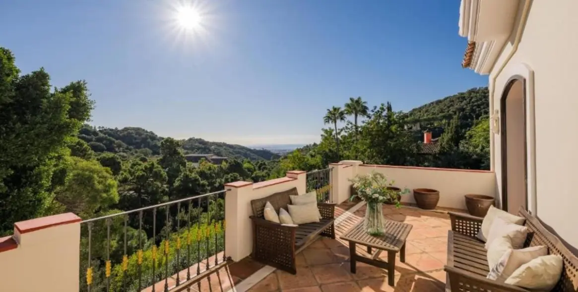 Продажа  отдельно стоящей виллы в La Zagaleta 4