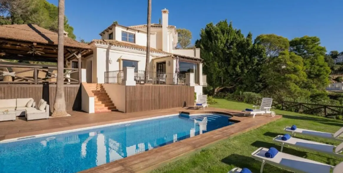 Продажа  отдельно стоящей виллы в La Zagaleta 11