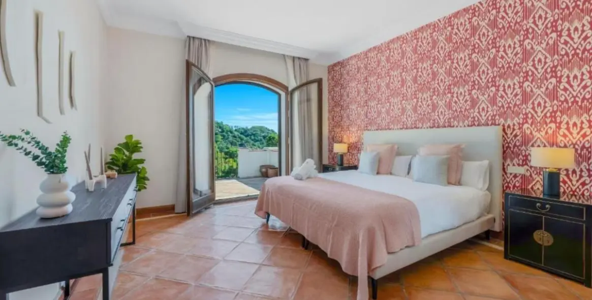 Продажа  отдельно стоящей виллы в La Zagaleta 15