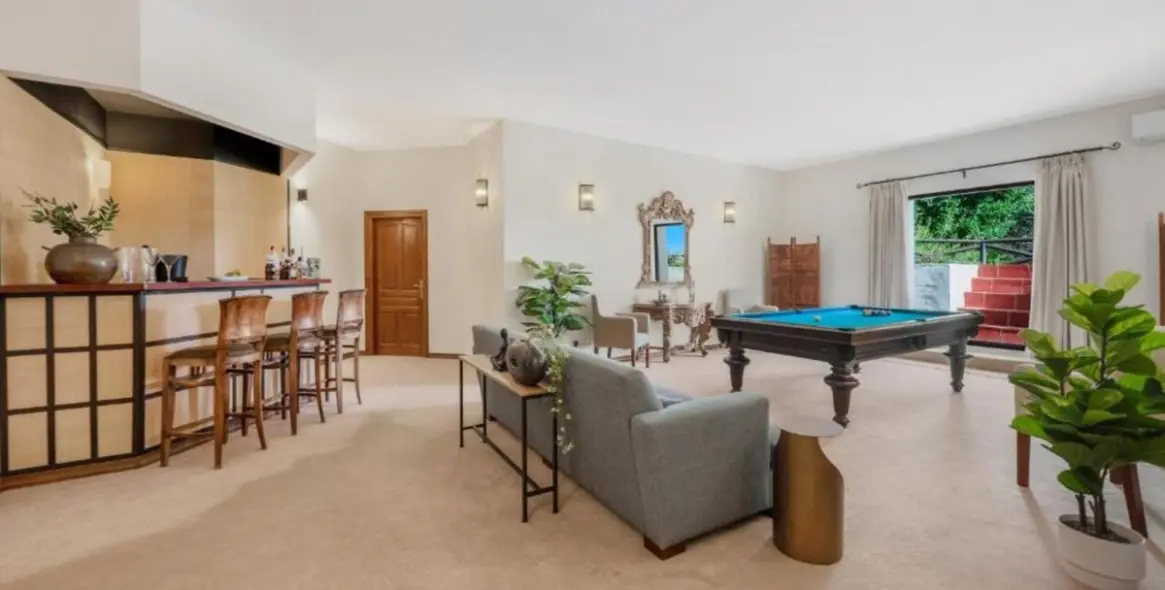 Продажа  отдельно стоящей виллы в La Zagaleta 26