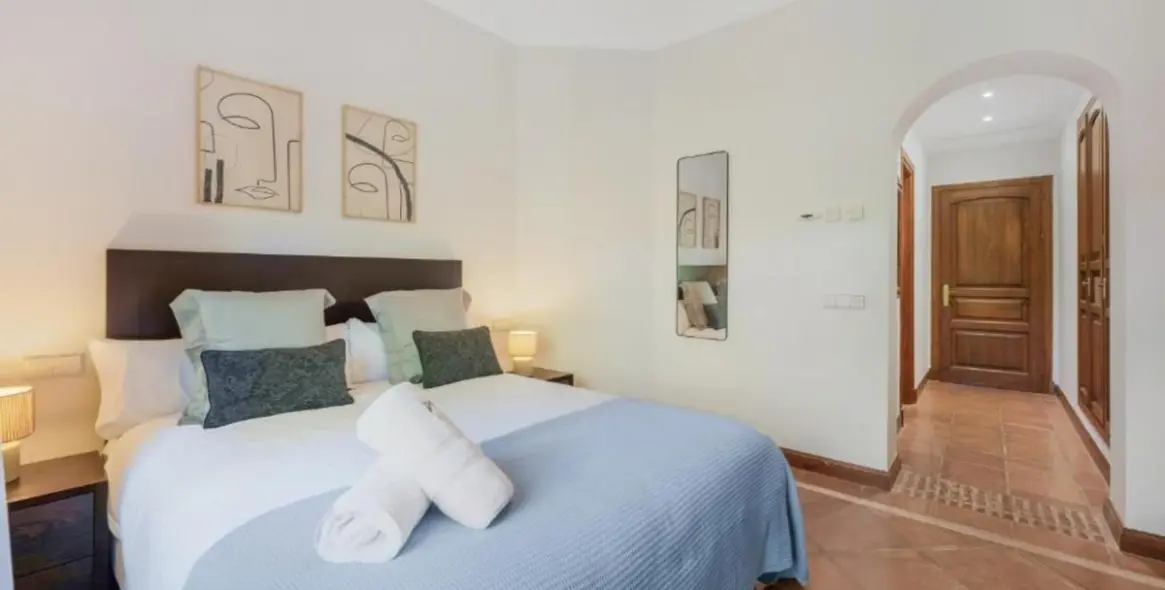 Продажа  отдельно стоящей виллы в La Zagaleta 33