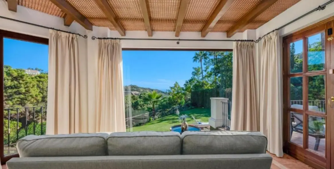 Продажа  отдельно стоящей виллы в La Zagaleta 43