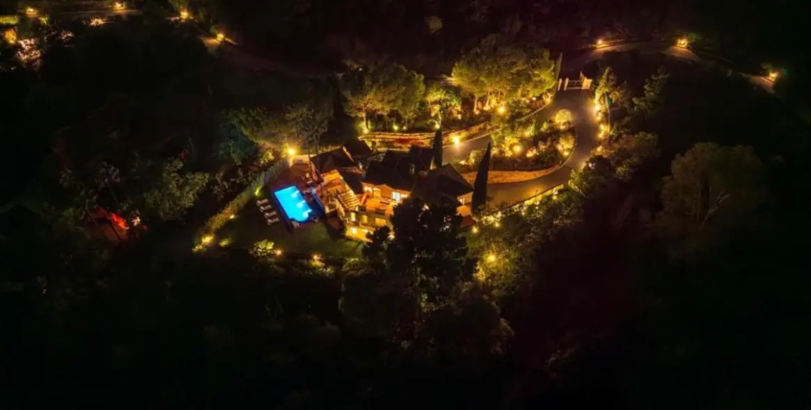 Продажа  отдельно стоящей виллы в La Zagaleta 53