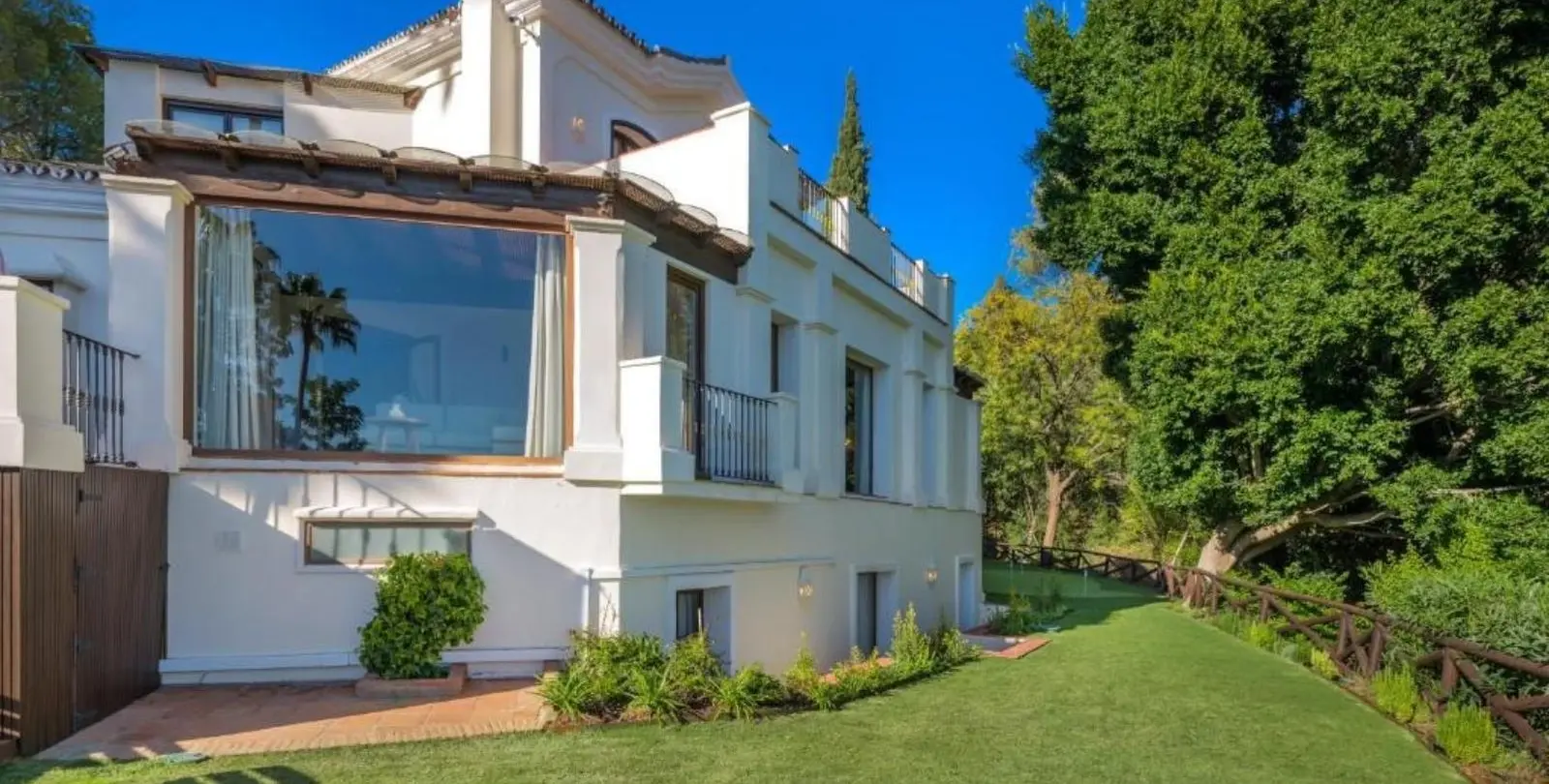 Venta de villa independiente en La Zagaleta 54