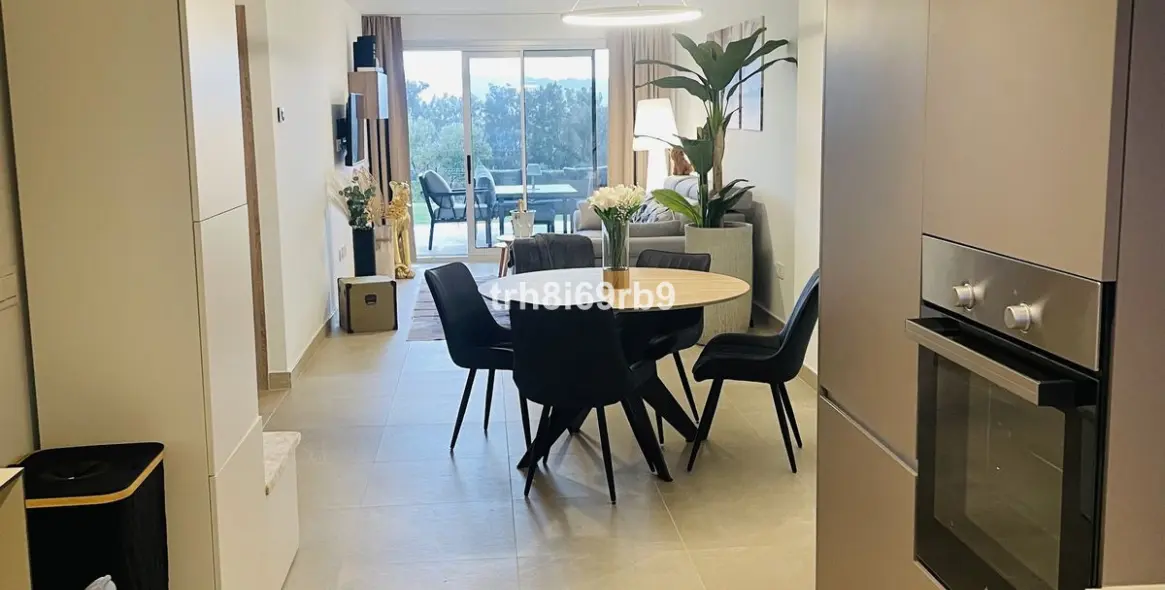 Short-term rent of ground floor apartment in Estepona 11