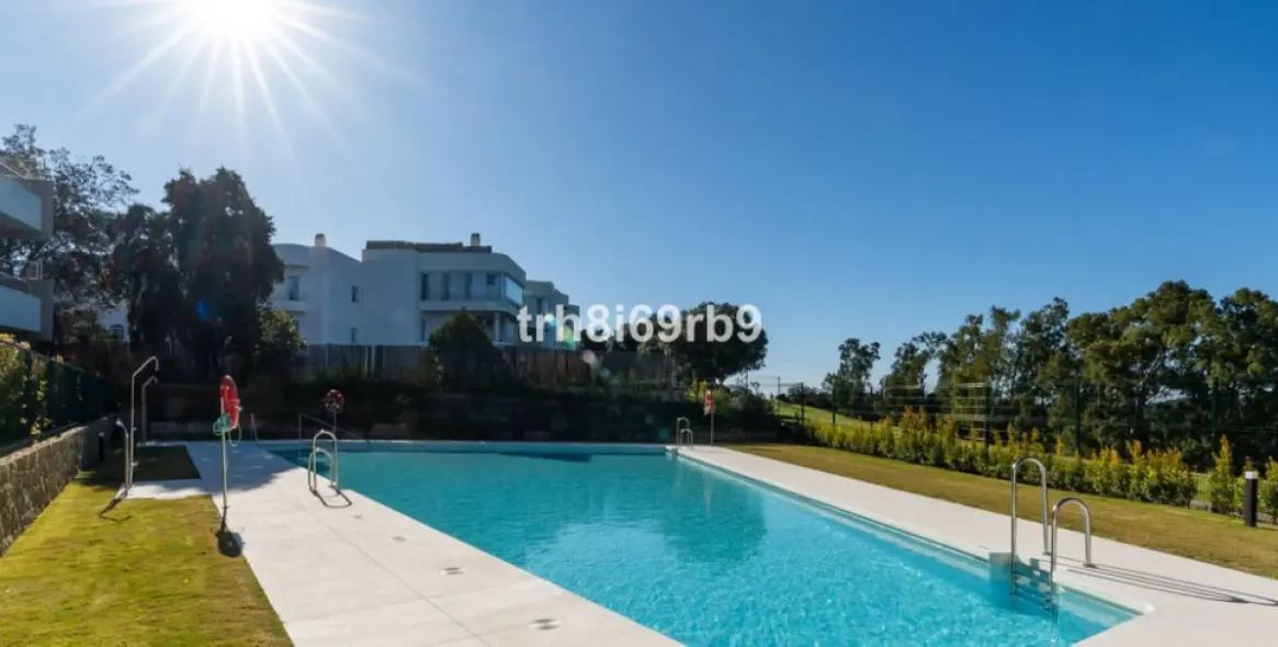 Short-term rent of ground floor apartment in Estepona 20