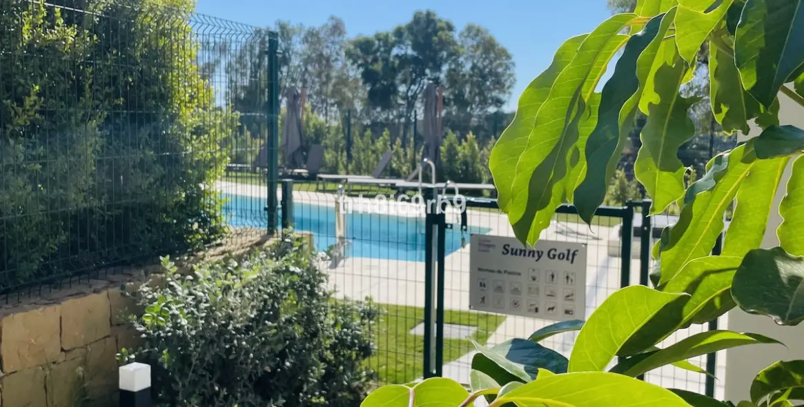 Short-term rent of ground floor apartment in Estepona 30