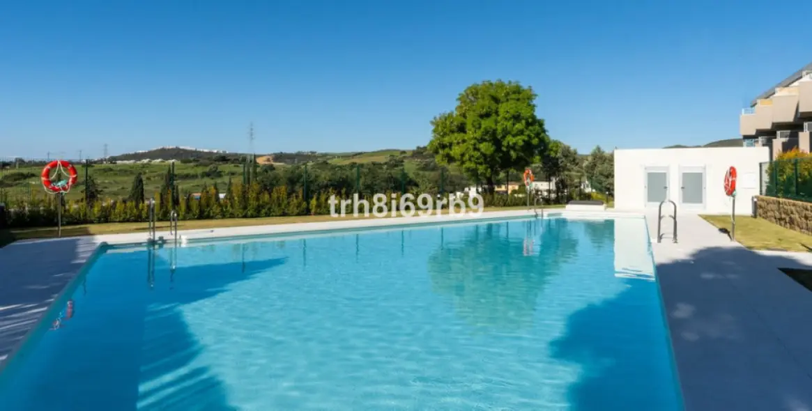 Short-term rent of ground floor apartment in Estepona 45
