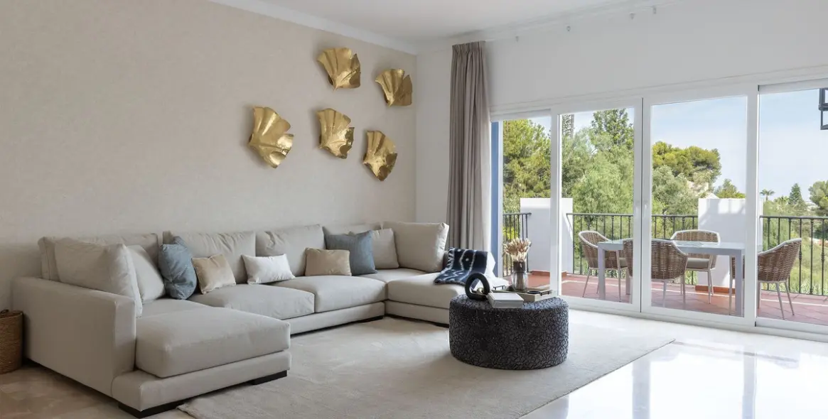 Long-term rent of penthouse duplex in El Paraiso 4