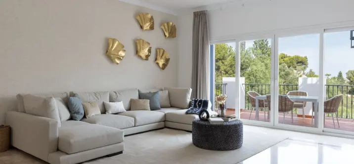 Long-term rent of penthouse duplex in El Paraiso 3