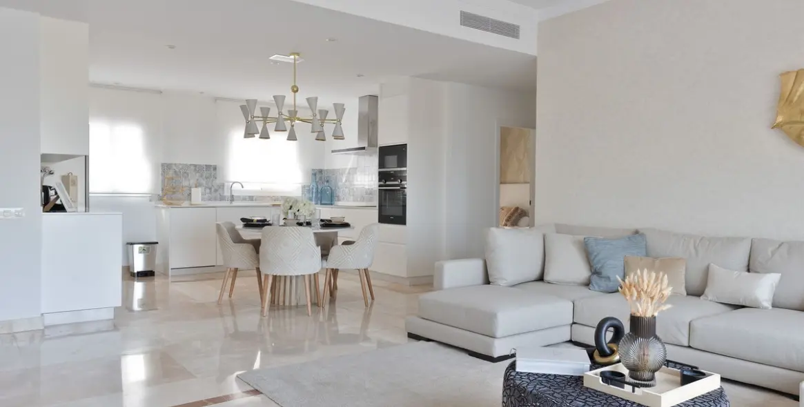 Long-term rent of penthouse duplex in El Paraiso 5