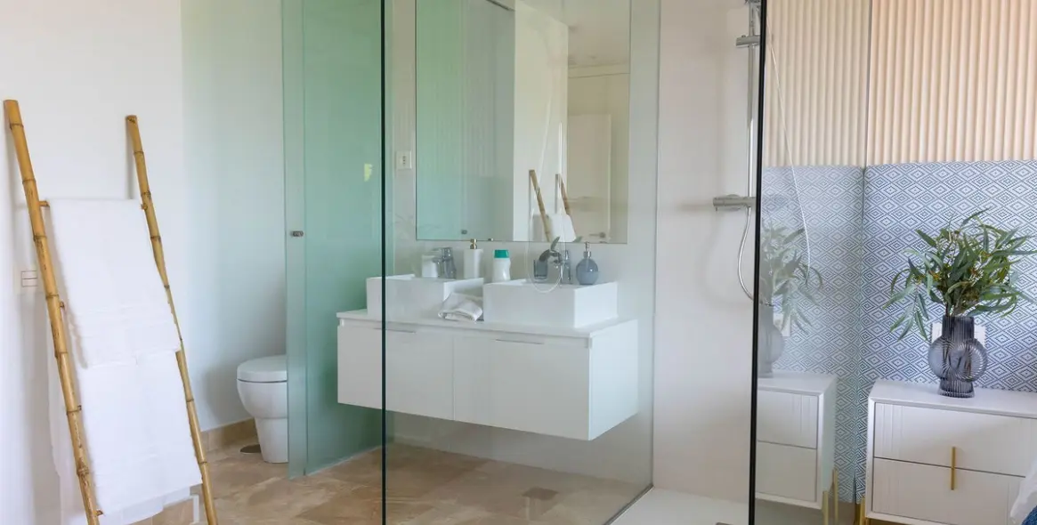 Long-term rent of penthouse duplex in El Paraiso 10