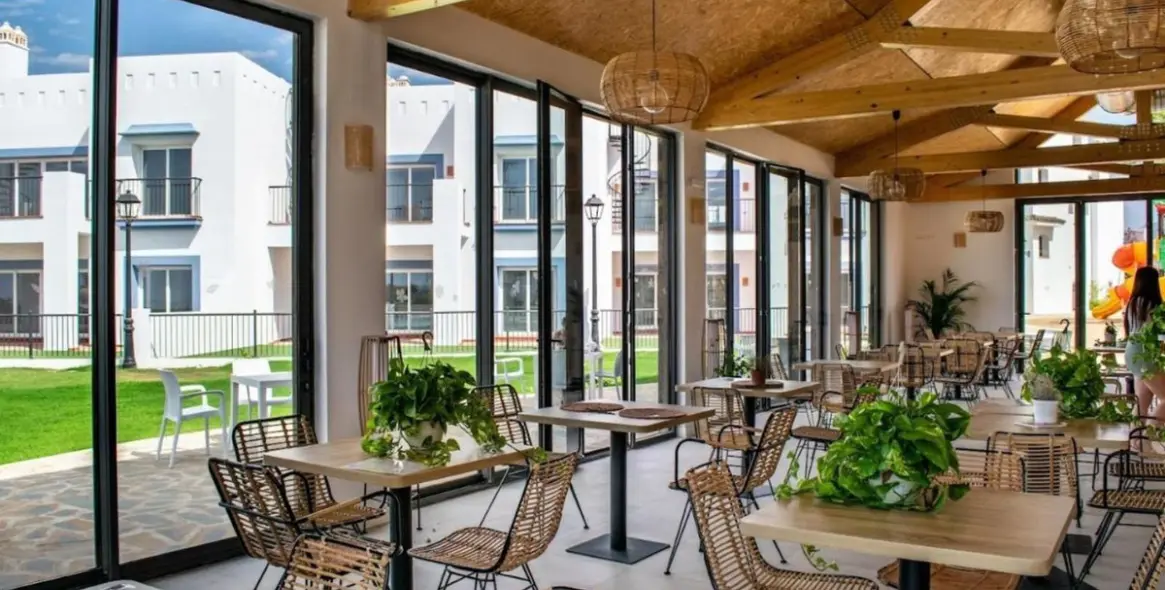 Long-term rent of penthouse duplex in El Paraiso 16