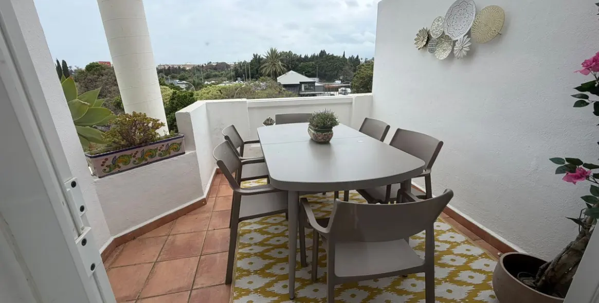 Long-term rent of ground floor apartment in Nueva Andalucía 2