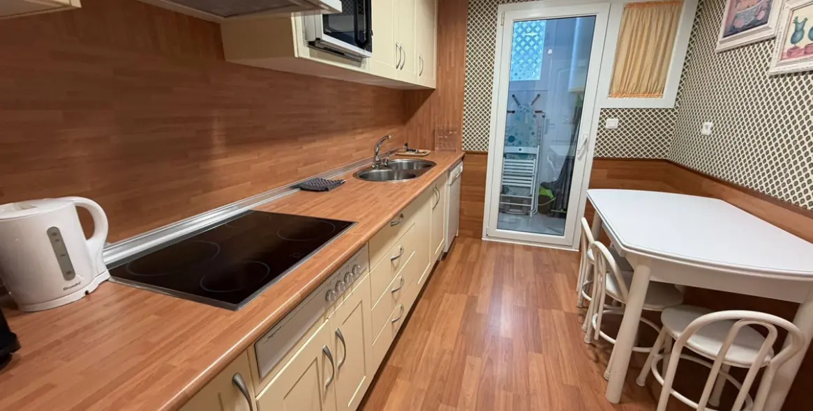 Long-term rent of ground floor apartment in Nueva Andalucía 4